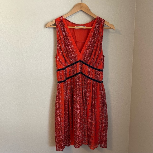 Abercrombie & Fitch Women’s Red Floral V-neck Pleated Sleeveless Mini Dress, Med - Picture 1 of 8